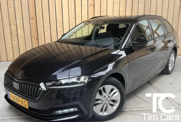 1.0 TSI Business Edition Trekhaak uitklapbaar | Apple CarPlay/Android Auto | Cruise & climate control | LED koplampen | Lichtmetalen velgen | Navigatiesysteem | Parkeersensoren voor en achte