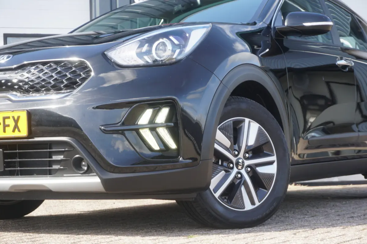 1.6 GDi Hybrid DynamicLine | CAMERA | NAVI | ACC | LEDER/STOF |