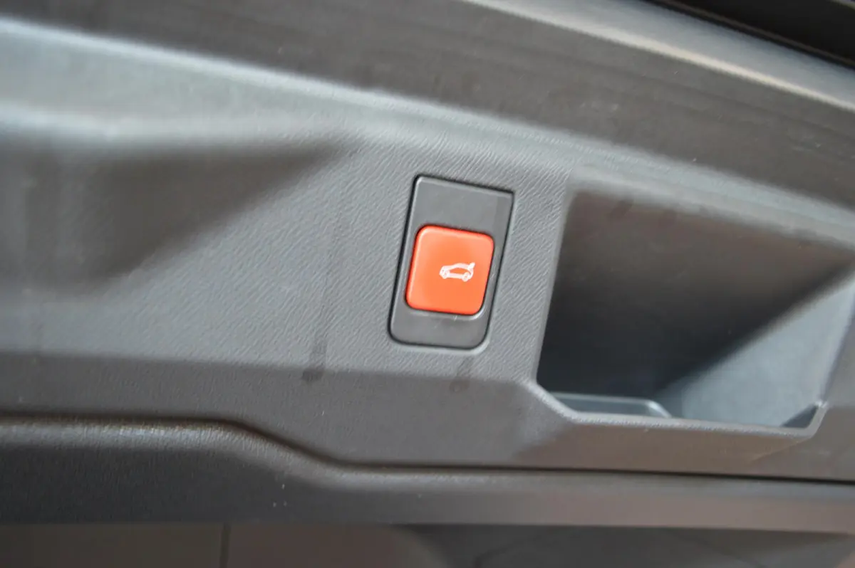GT Avantage 73 kWh 7p STOELVERWARMNG VOOR EN ACHTER - SCHUIF/KANTEL DAK - 7 ZITS