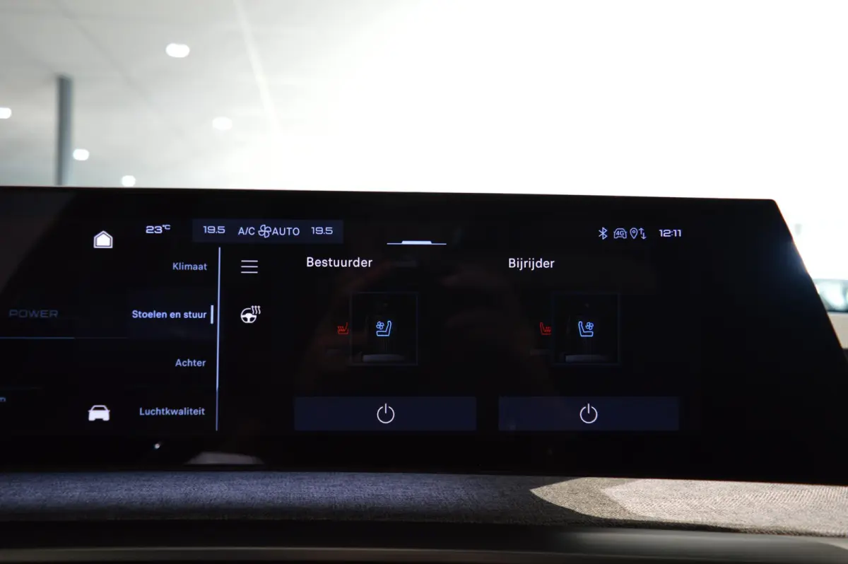 GT Avantage 73 kWh 7p STOELVERWARMNG VOOR EN ACHTER - SCHUIF/KANTEL DAK - 7 ZITS