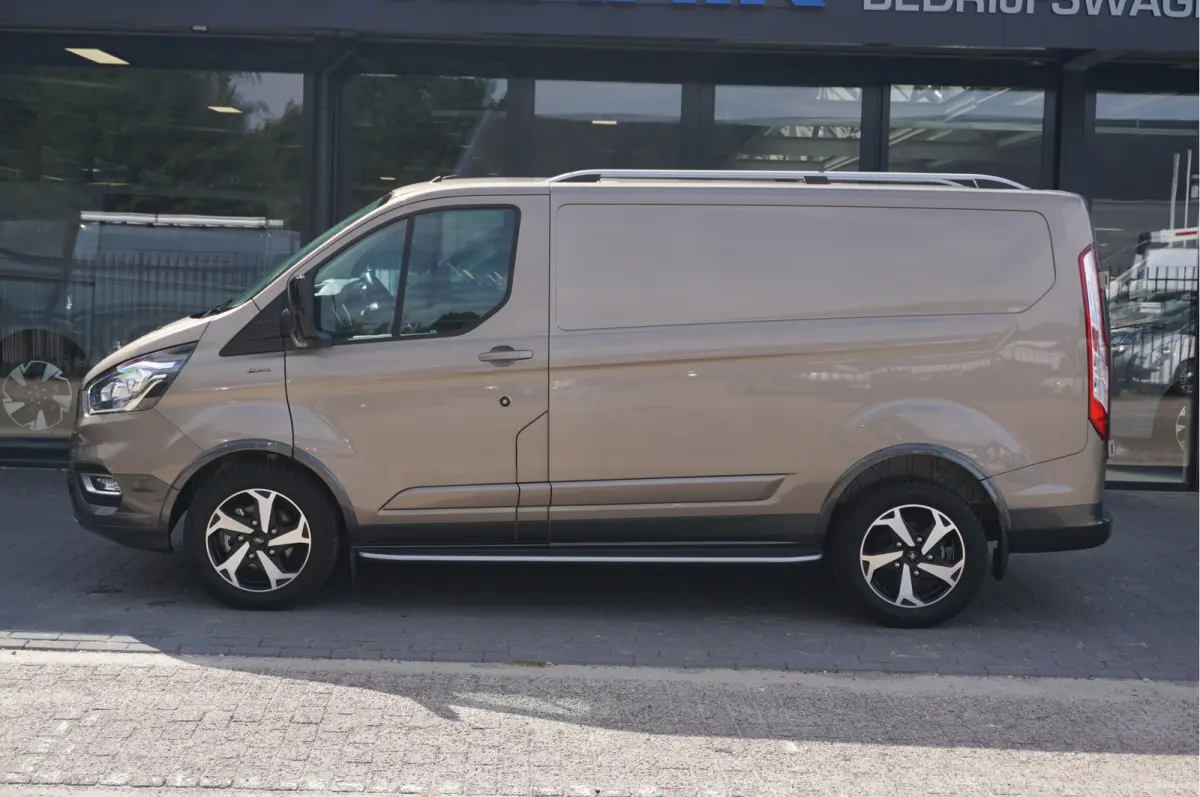 300S Active 130PK BPM VRIJ!! Airco, Cruise, Apple CP / Android Auto, 17" LM Velg!! NR. 397