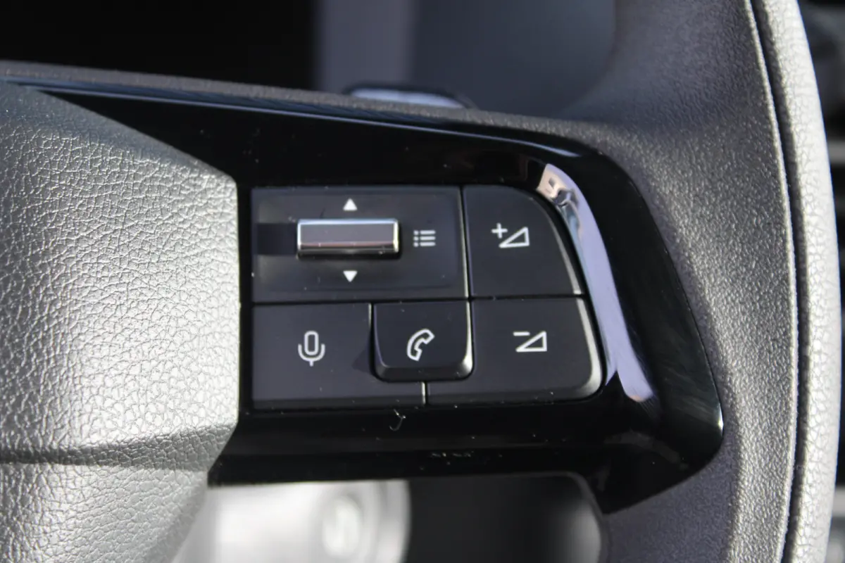 EV L2 75 kWh | 8 JAAR GARANTIE | CAMERA | NAVI | BETIMMERING | DRAADLOOS CARPLAY | COMFORT WAND |