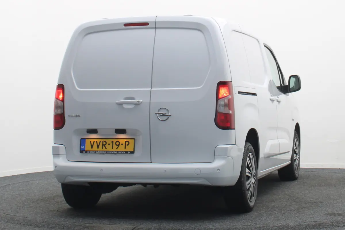 1.5D L1H1 Automaat Airco, Cruise, Apple Carplay, Stuurwielverwarming, Rijstrooksensor, DAB, PDC
