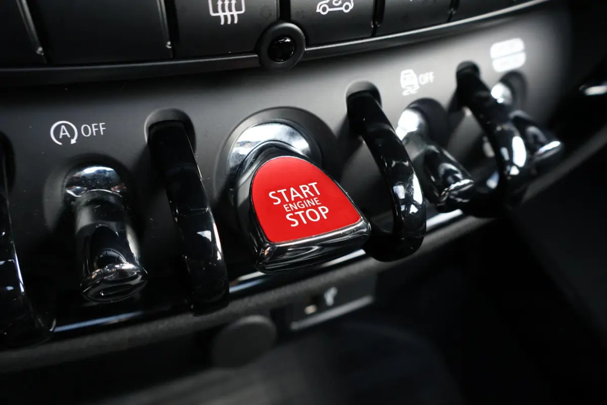 1.5 Cooper Business Edition | Pano-dak | Stoelverwarming | Stuurverwarming | Comfort access | Achteruitrijcamera