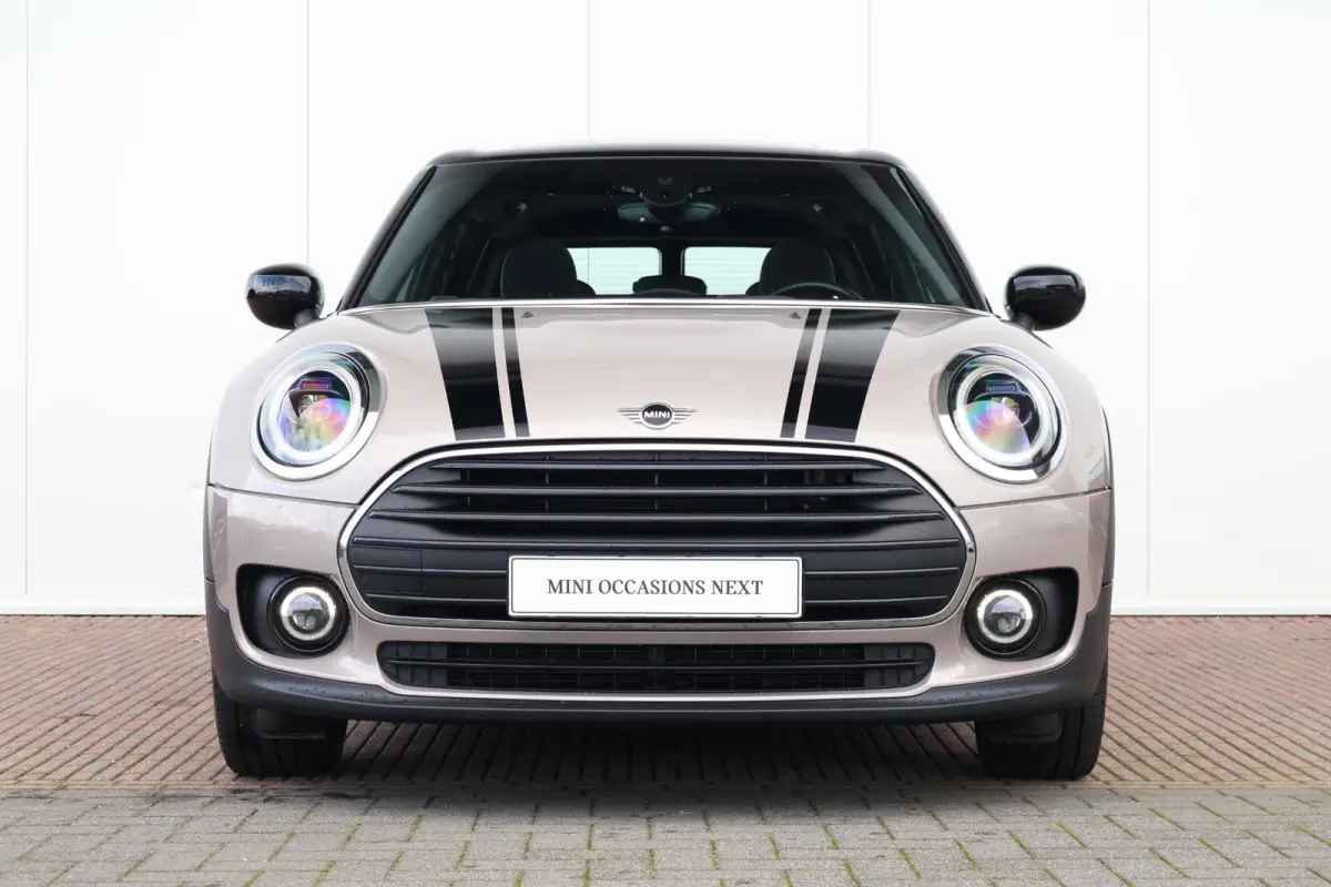 1.5 Cooper Business Edition | Pano-dak | Stoelverwarming | Stuurverwarming | Comfort access | Achteruitrijcamera