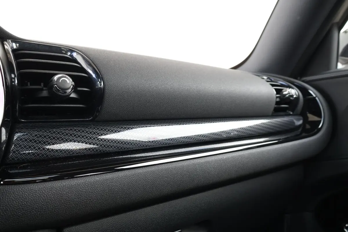 1.5 Cooper Business Edition | Pano-dak | Stoelverwarming | Stuurverwarming | Comfort access | Achteruitrijcamera