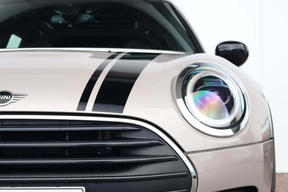 1.5 Cooper Business Edition | Pano-dak | Stoelverwarming | Stuurverwarming | Comfort access | Achteruitrijcamera