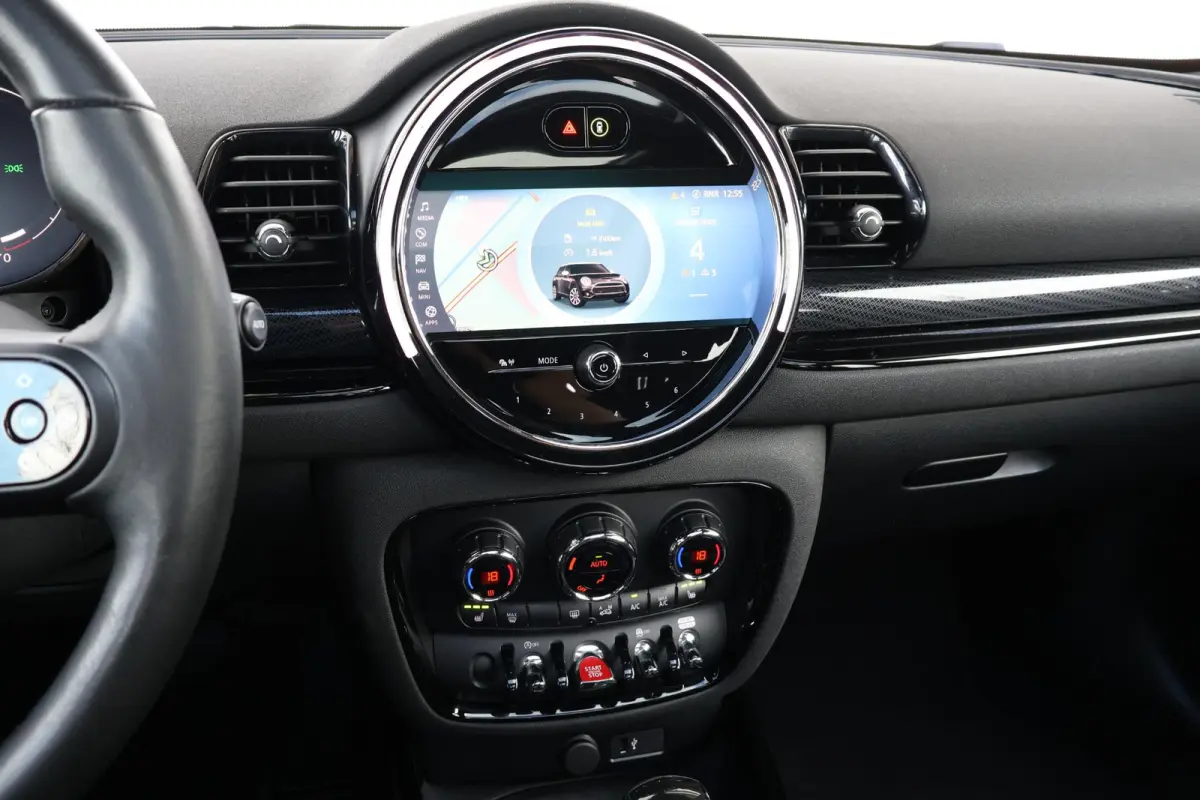 1.5 Cooper Business Edition | Pano-dak | Stoelverwarming | Stuurverwarming | Comfort access | Achteruitrijcamera