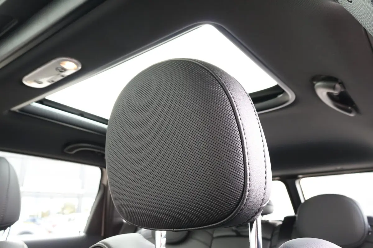 1.5 Cooper Business Edition | Pano-dak | Stoelverwarming | Stuurverwarming | Comfort access | Achteruitrijcamera
