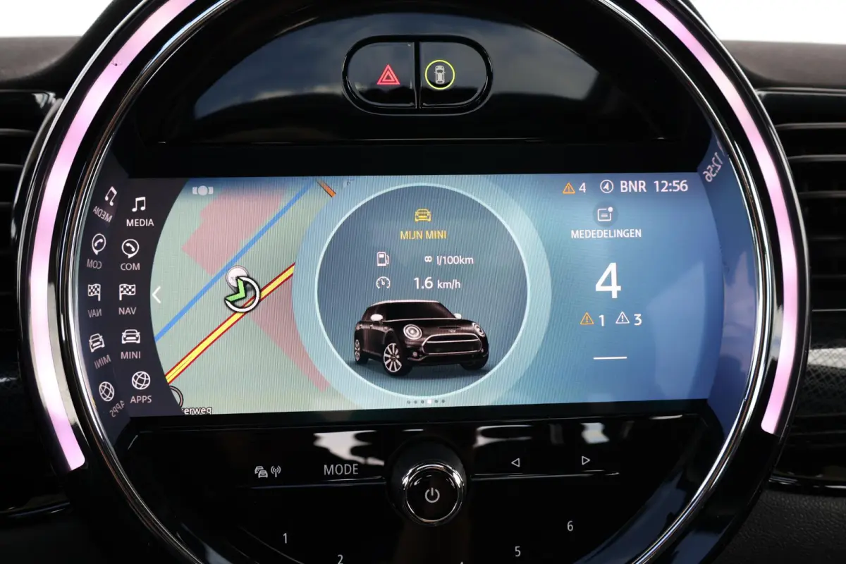 1.5 Cooper Business Edition | Pano-dak | Stoelverwarming | Stuurverwarming | Comfort access | Achteruitrijcamera