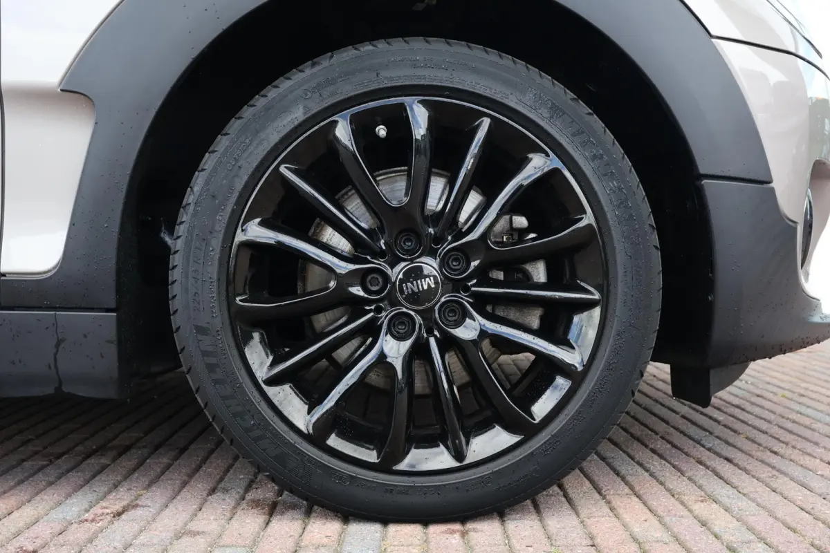 1.5 Cooper Business Edition | Pano-dak | Stoelverwarming | Stuurverwarming | Comfort access | Achteruitrijcamera