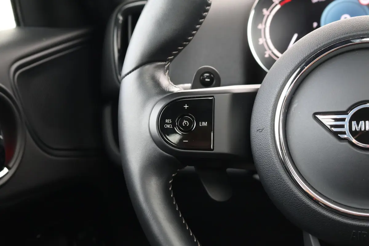 2.0 Cooper S Rockingham GT Edition | JCW-trim | Pano-dak | Stoelverwarming | Comfortaccess | LED-koplampen |