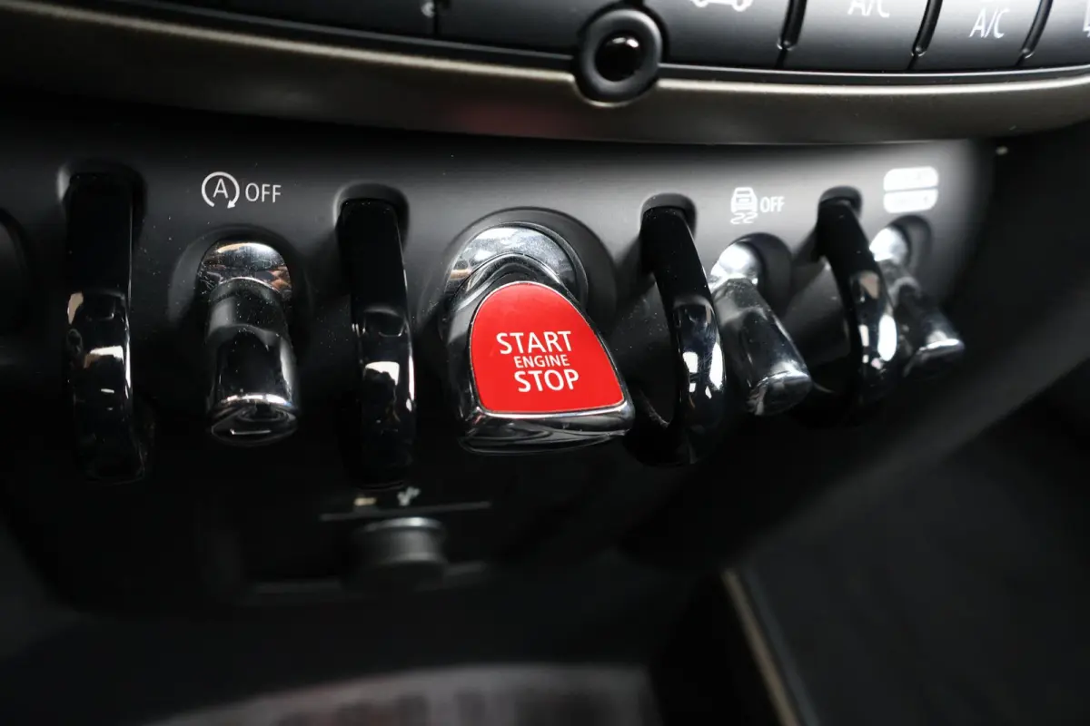 2.0 Cooper S Rockingham GT Edition | JCW-trim | Pano-dak | Stoelverwarming | Comfortaccess | LED-koplampen |