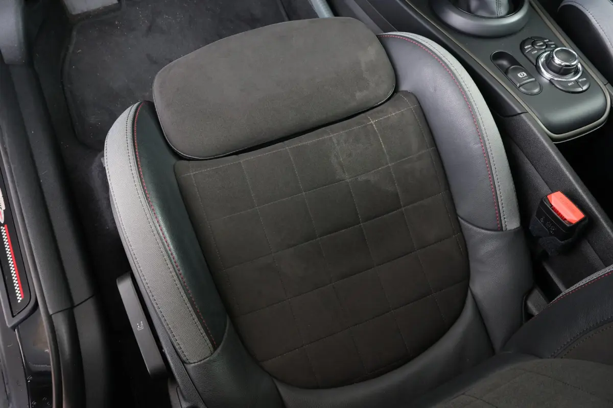 2.0 Cooper S Rockingham GT Edition | JCW-trim | Pano-dak | Stoelverwarming | Comfortaccess | LED-koplampen |