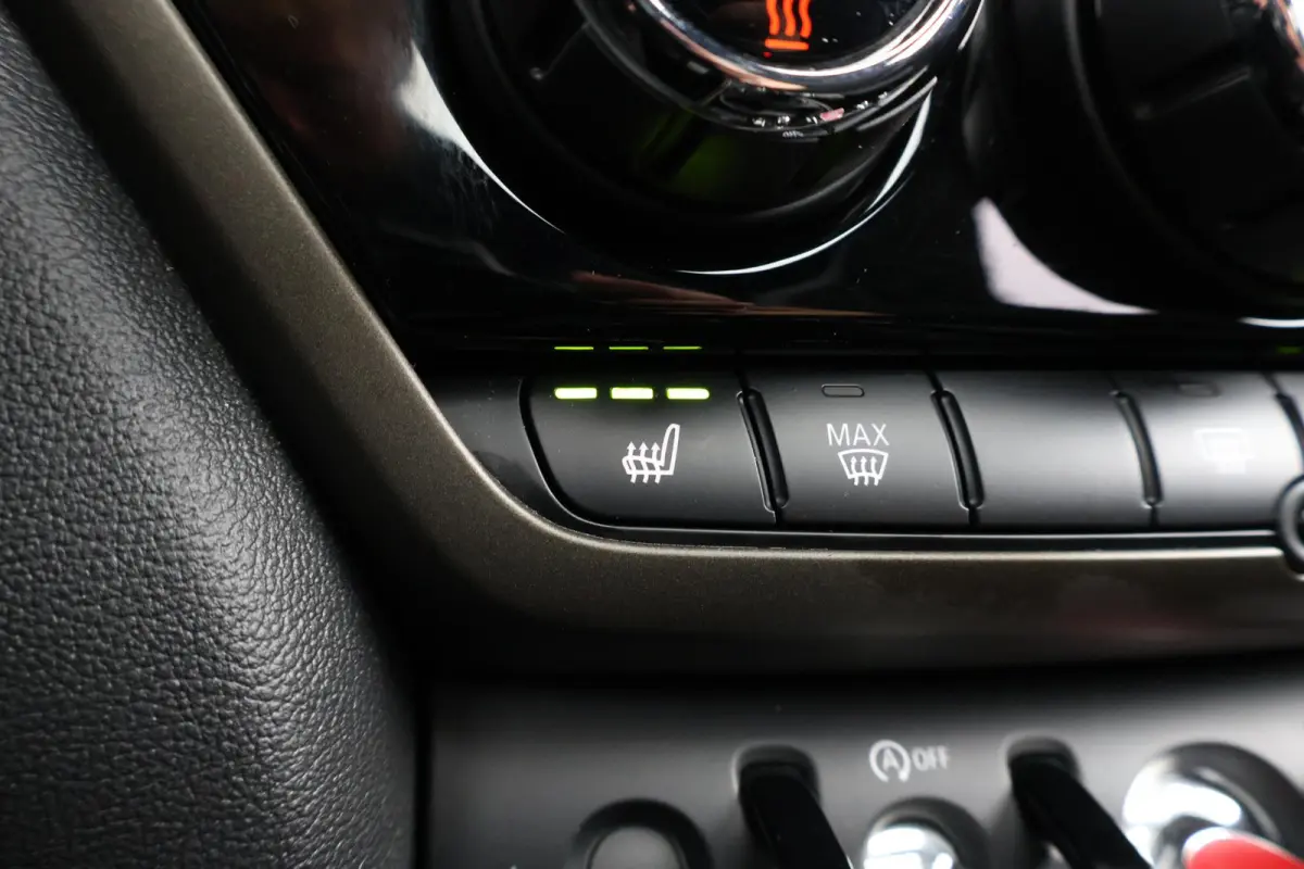 2.0 Cooper S Rockingham GT Edition | JCW-trim | Pano-dak | Stoelverwarming | Comfortaccess | LED-koplampen |