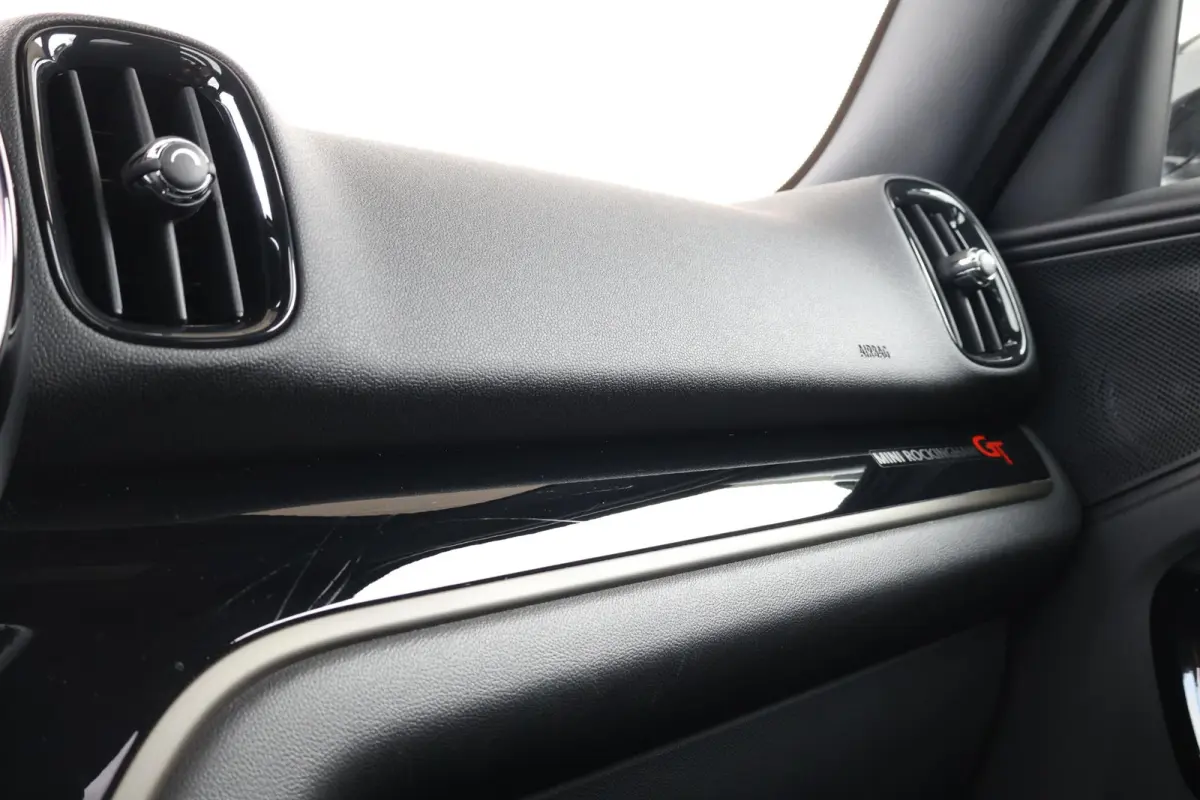 2.0 Cooper S Rockingham GT Edition | JCW-trim | Pano-dak | Stoelverwarming | Comfortaccess | LED-koplampen |