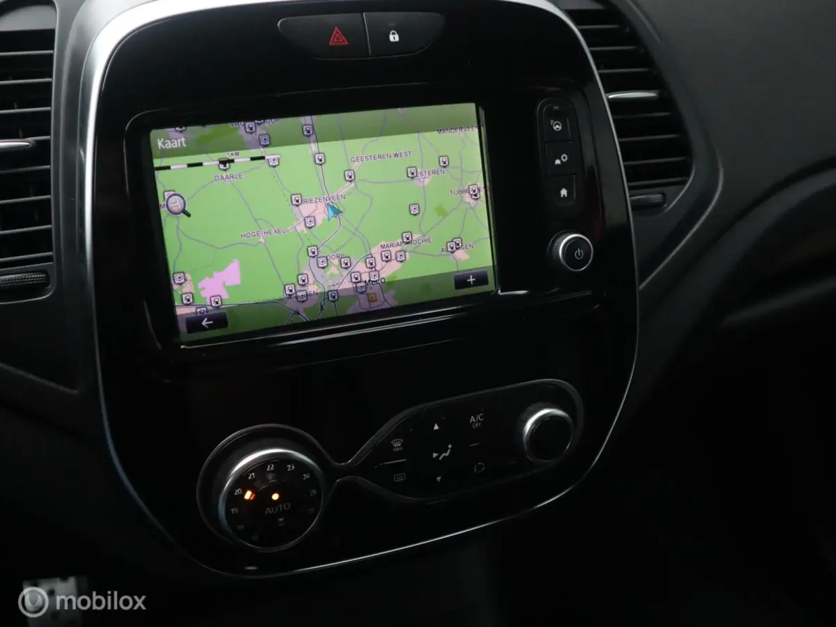 0.9 TCe Edition One Navigatie|Leer|Stoelverwarming|Trekhaak|Parkassist|Camera|17LMV