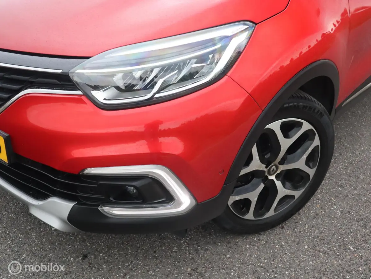 0.9 TCe Edition One Navigatie|Leer|Stoelverwarming|Trekhaak|Parkassist|Camera|17LMV