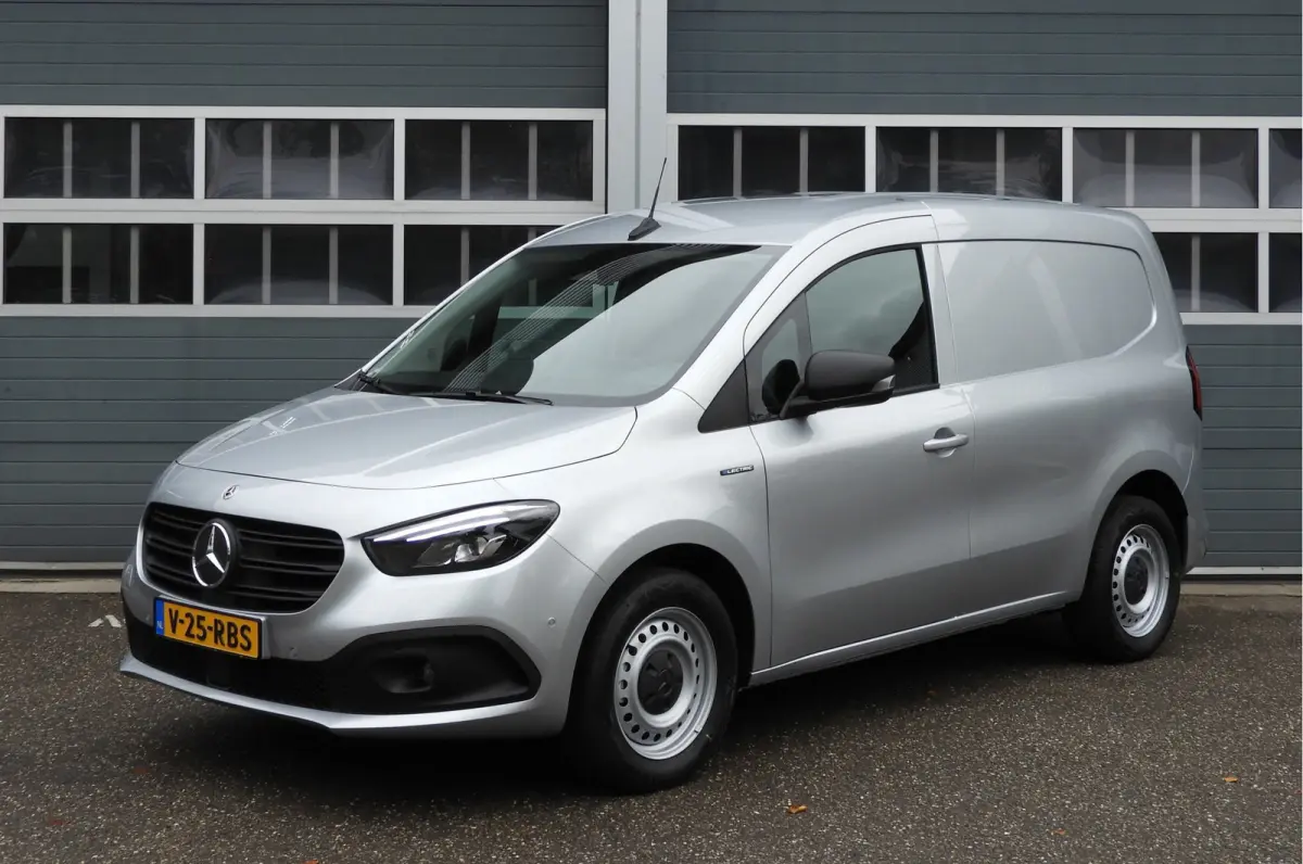 112 Select L1 51 kWh | MBUX | LED | CAMERA | CRUISE CONTROL