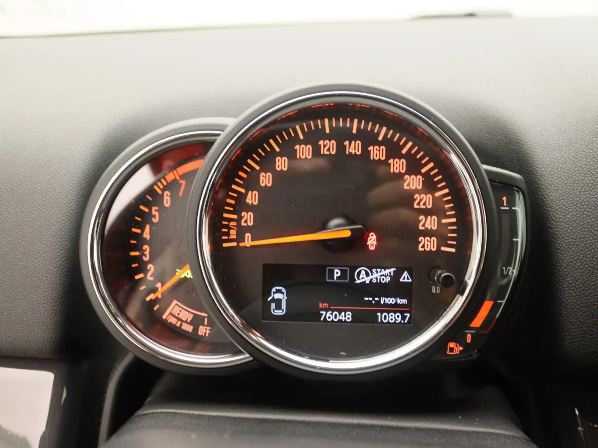 1.5 One Dutch Made Edition | Apple Carplay/Android Auto | Climate Control | Parkeersensoren | Lichtmetalen Velgen |