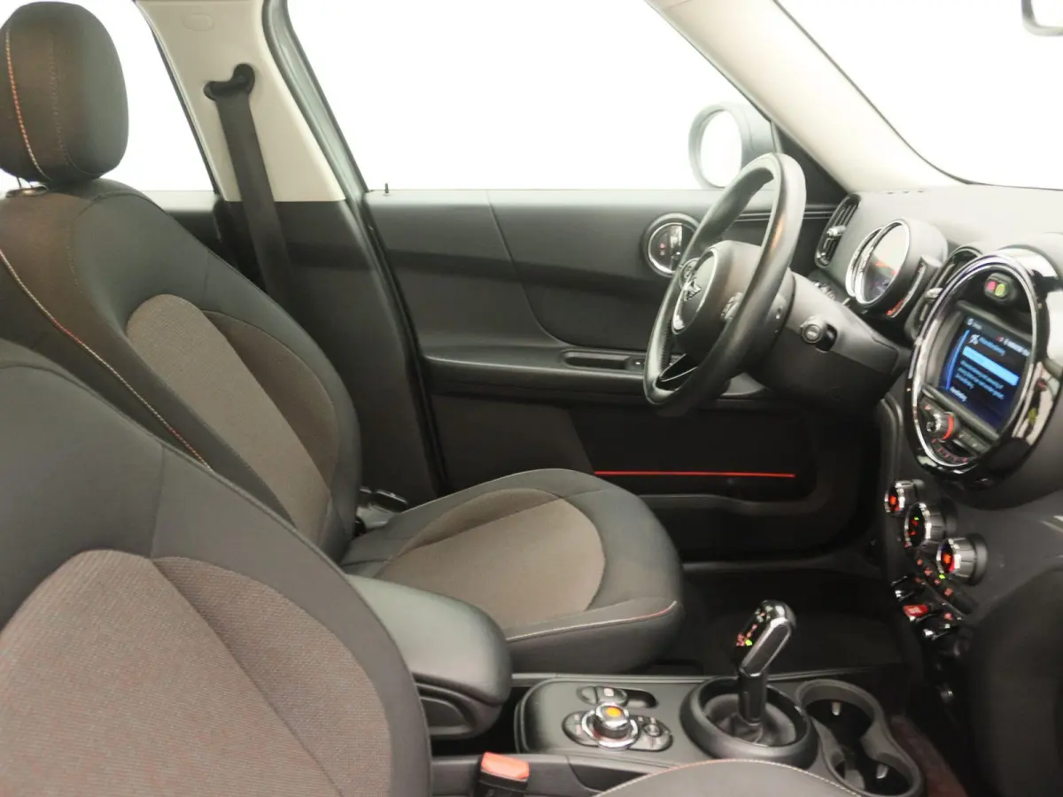 1.5 One Dutch Made Edition | Apple Carplay/Android Auto | Climate Control | Parkeersensoren | Lichtmetalen Velgen |