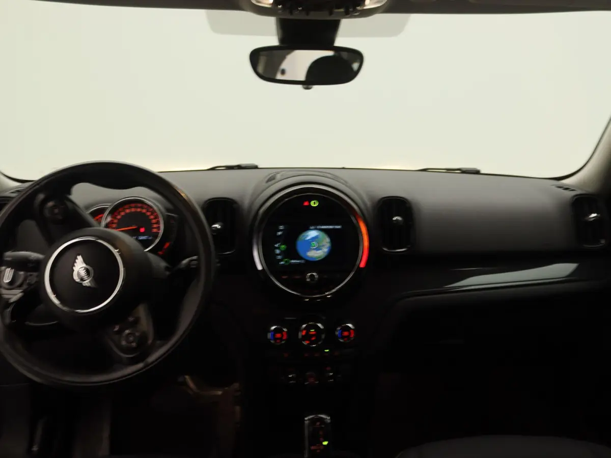 1.5 One Dutch Made Edition | Apple Carplay/Android Auto | Climate Control | Parkeersensoren | Lichtmetalen Velgen |