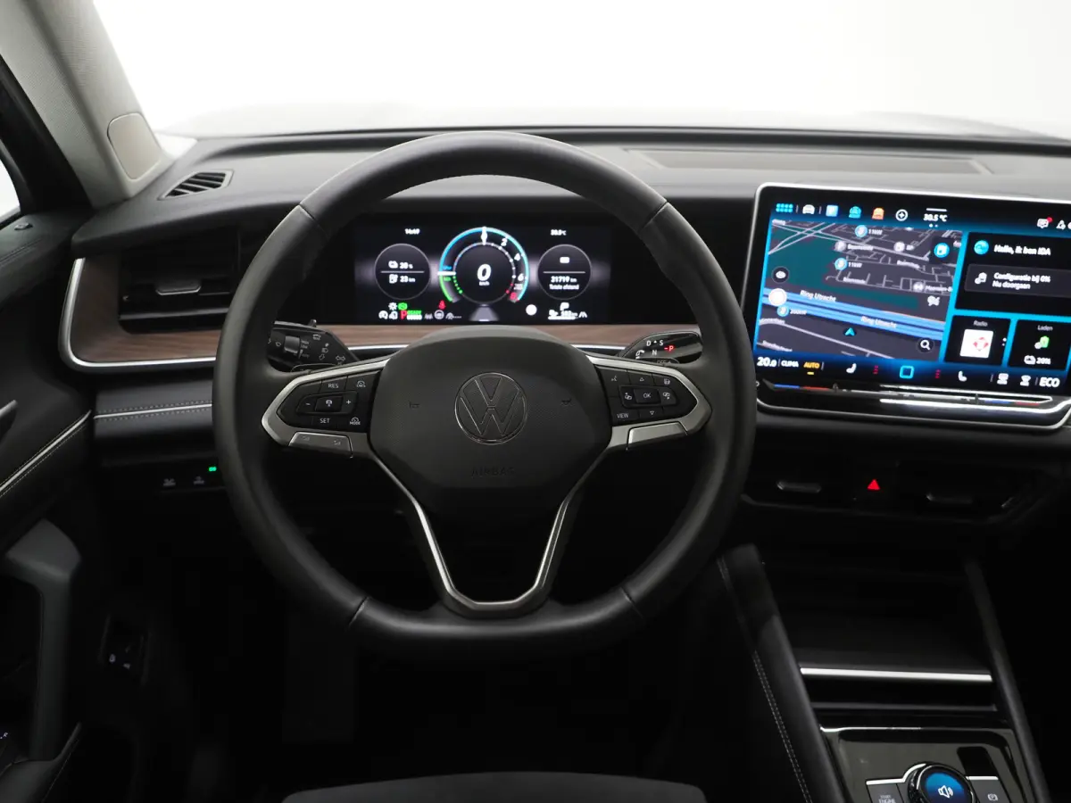 1.5 eHybrid Elegance 204PK | Leder/Alcantara | Trekhaak | Massage | 360 | Sfeerlicht | Adaptive Cruise | Matrix