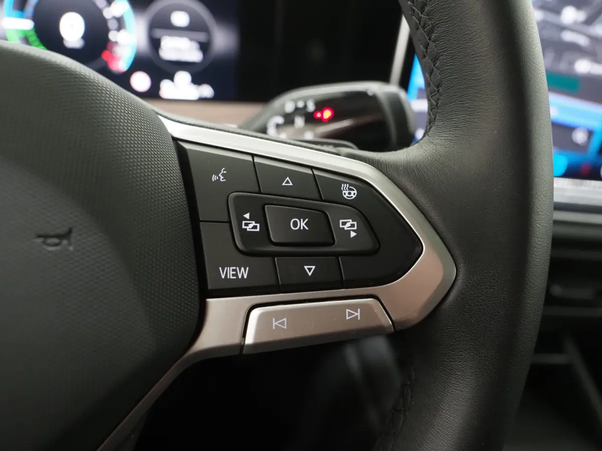 1.5 eHybrid Elegance 204PK | Leder/Alcantara | Trekhaak | Massage | 360 | Sfeerlicht | Adaptive Cruise | Matrix