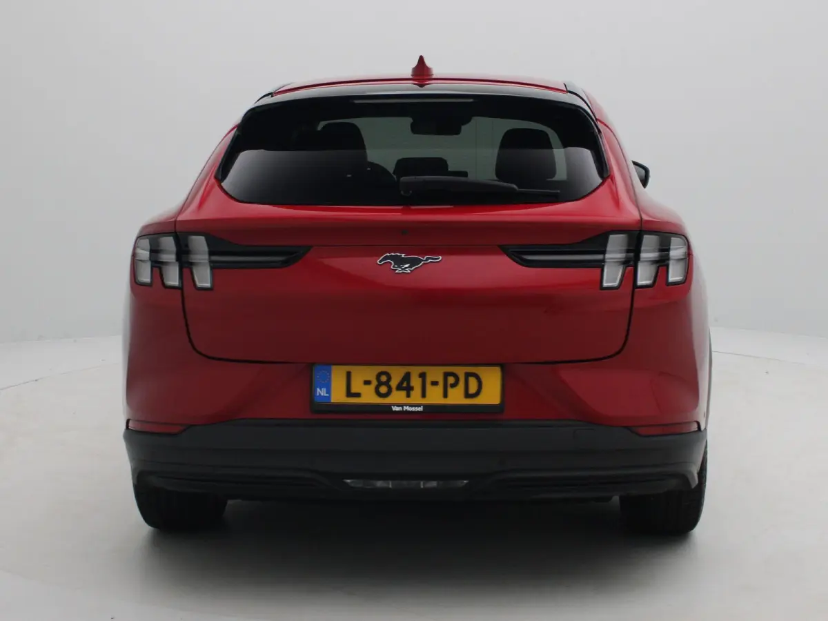 Extended RWD 98 kWh | Navigatie | Camera | Leder | Apple Carplay/Android Auto |