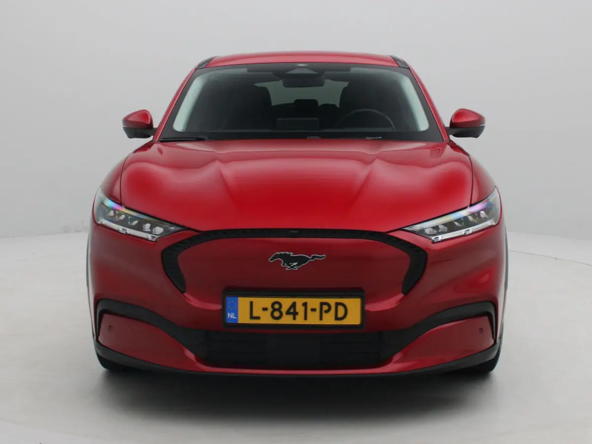 Extended RWD 98 kWh | Navigatie | Camera | Leder | Apple Carplay/Android Auto |
