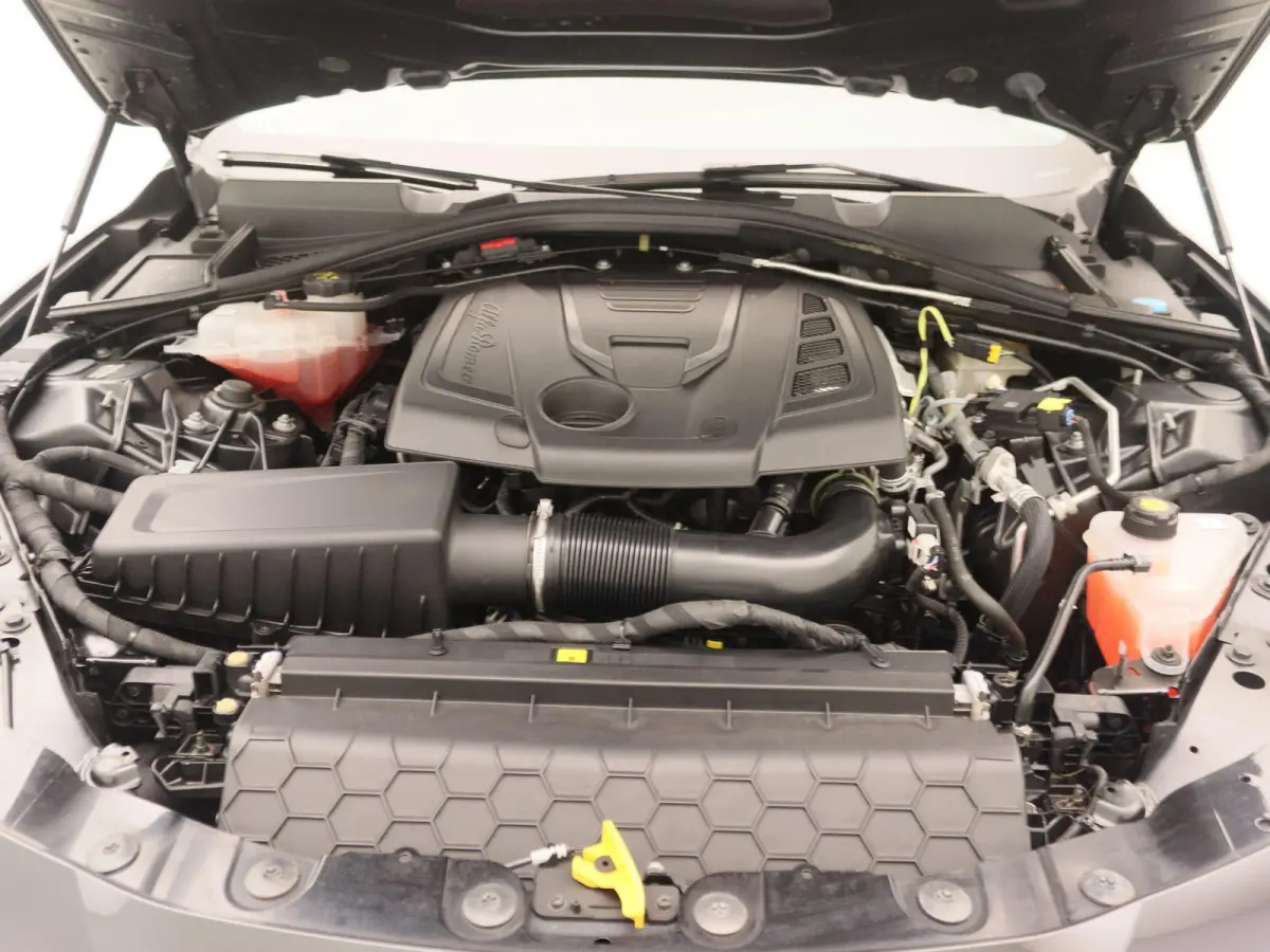 2.0T Sprint | Apple Carplay/Android Auto | Lederen Bekleding | Camera | Lichtmetalen Velgen |