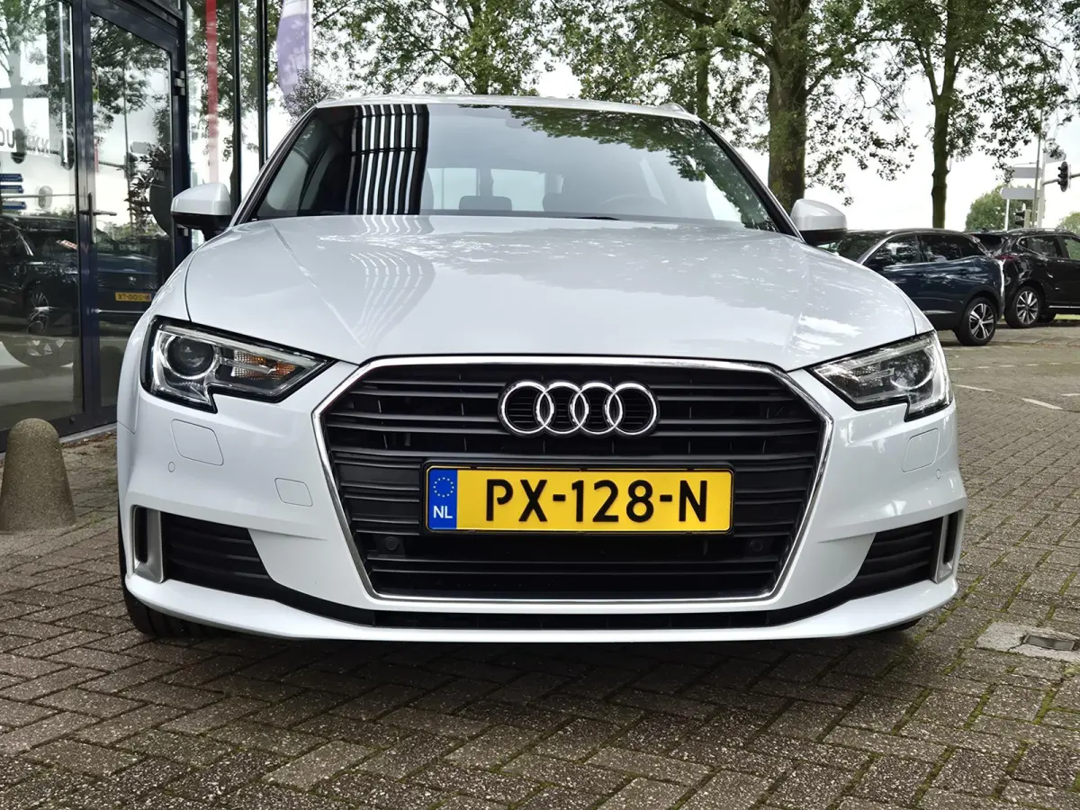 1.0 TFSI Design Pro Line Plus | Afn. Trekhaak | Apple CarPlay| PDC + Camera | ECC |