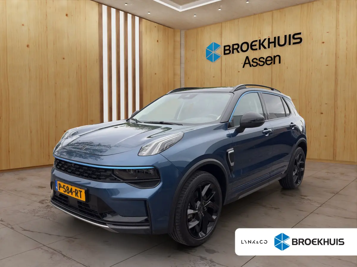1.5 | Trekhaak | Camera | Verwarmde Voorstoelen | Panoramadak | BLIS | DAB | Keyless Start / Entry |