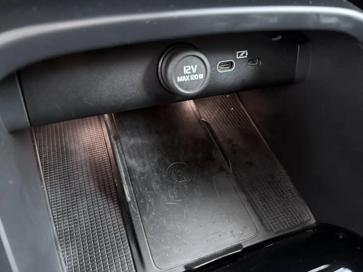 Recharge Twin Intro Edition 78 kWh | Panoramadak | Harman Kardon |