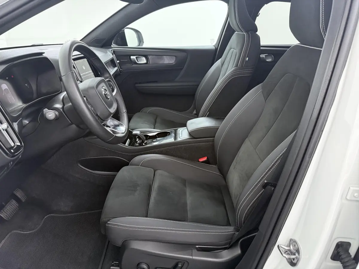 Recharge Twin Intro Edition 78 kWh | Panoramadak | Harman Kardon |