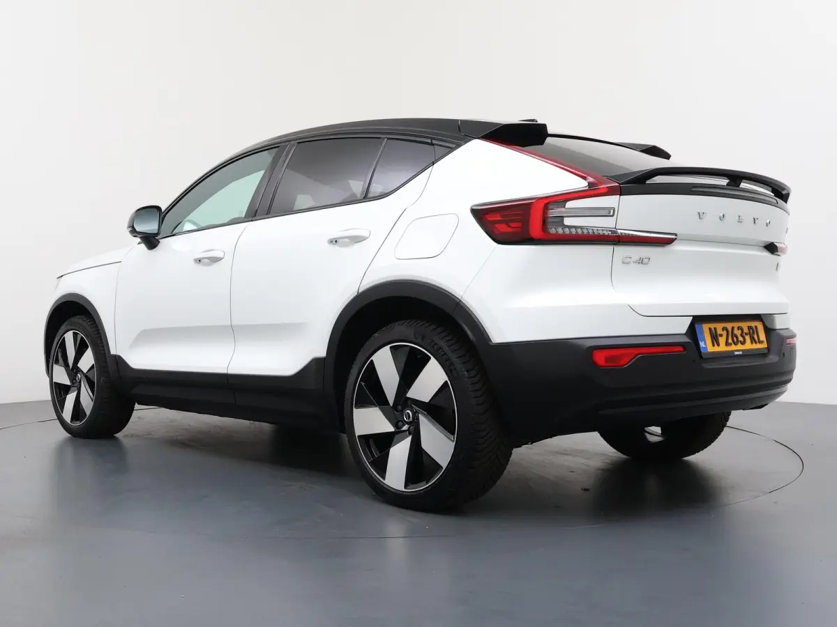 Recharge Twin Intro Edition 78 kWh | Panoramadak | Harman Kardon |