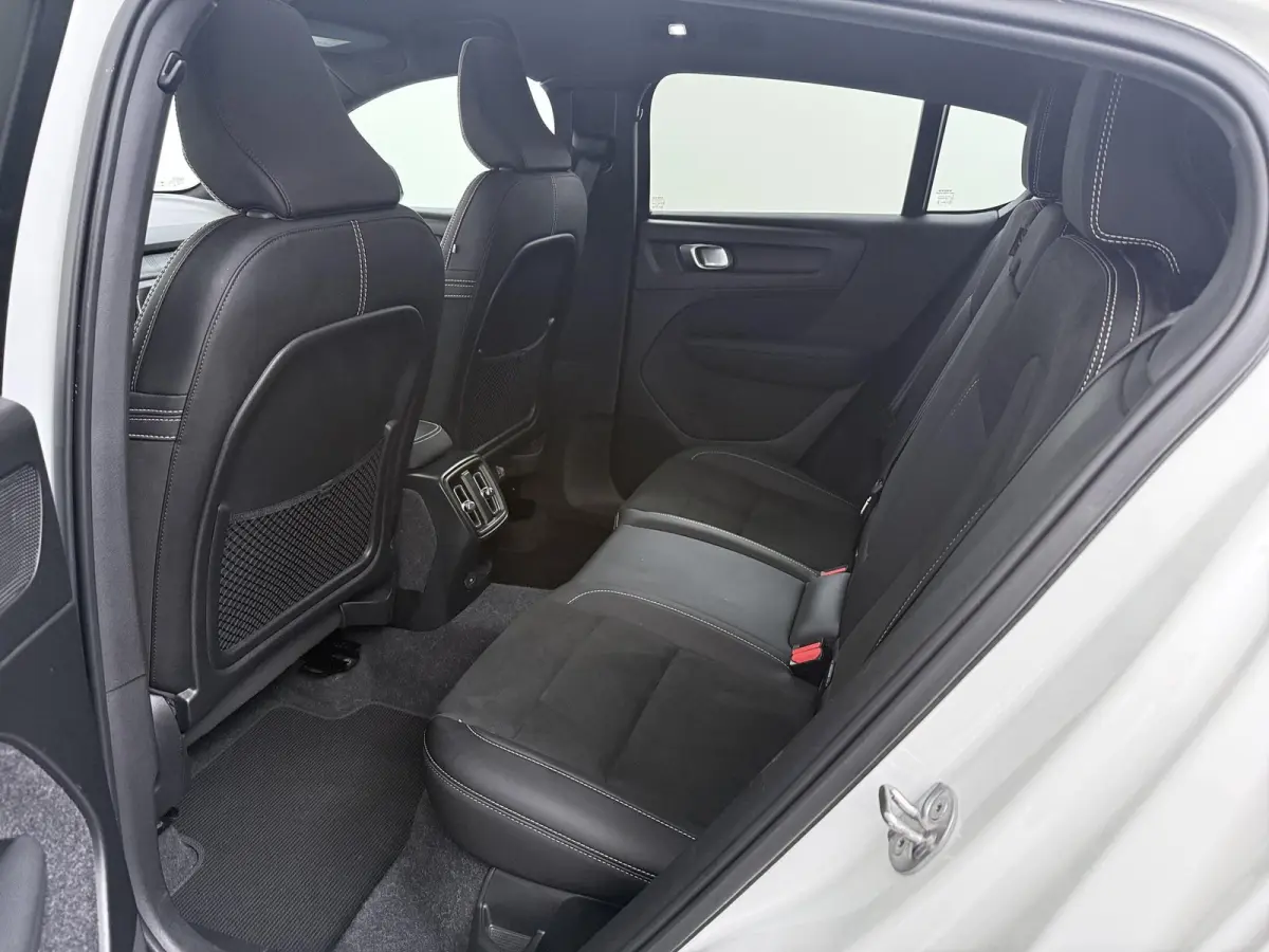 Recharge Twin Intro Edition 78 kWh | Panoramadak | Harman Kardon |