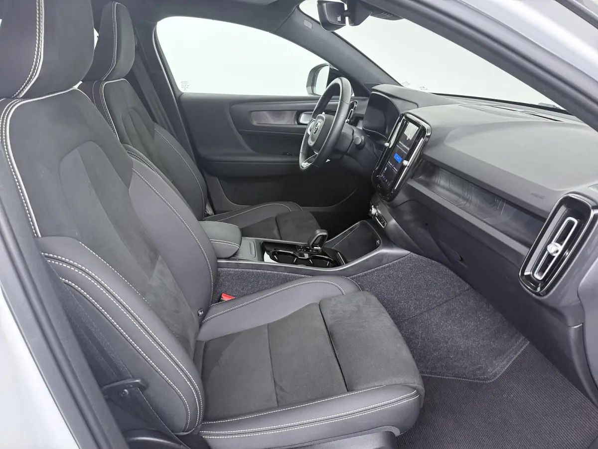 Recharge Twin Intro Edition 78 kWh | Panoramadak | Harman Kardon |