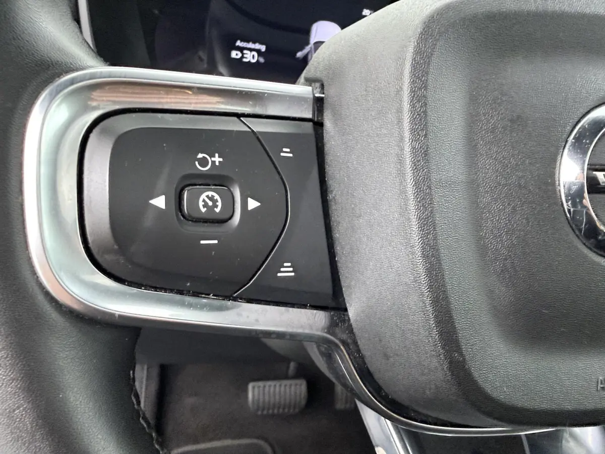 Recharge Twin Intro Edition 78 kWh | Panoramadak | Harman Kardon |