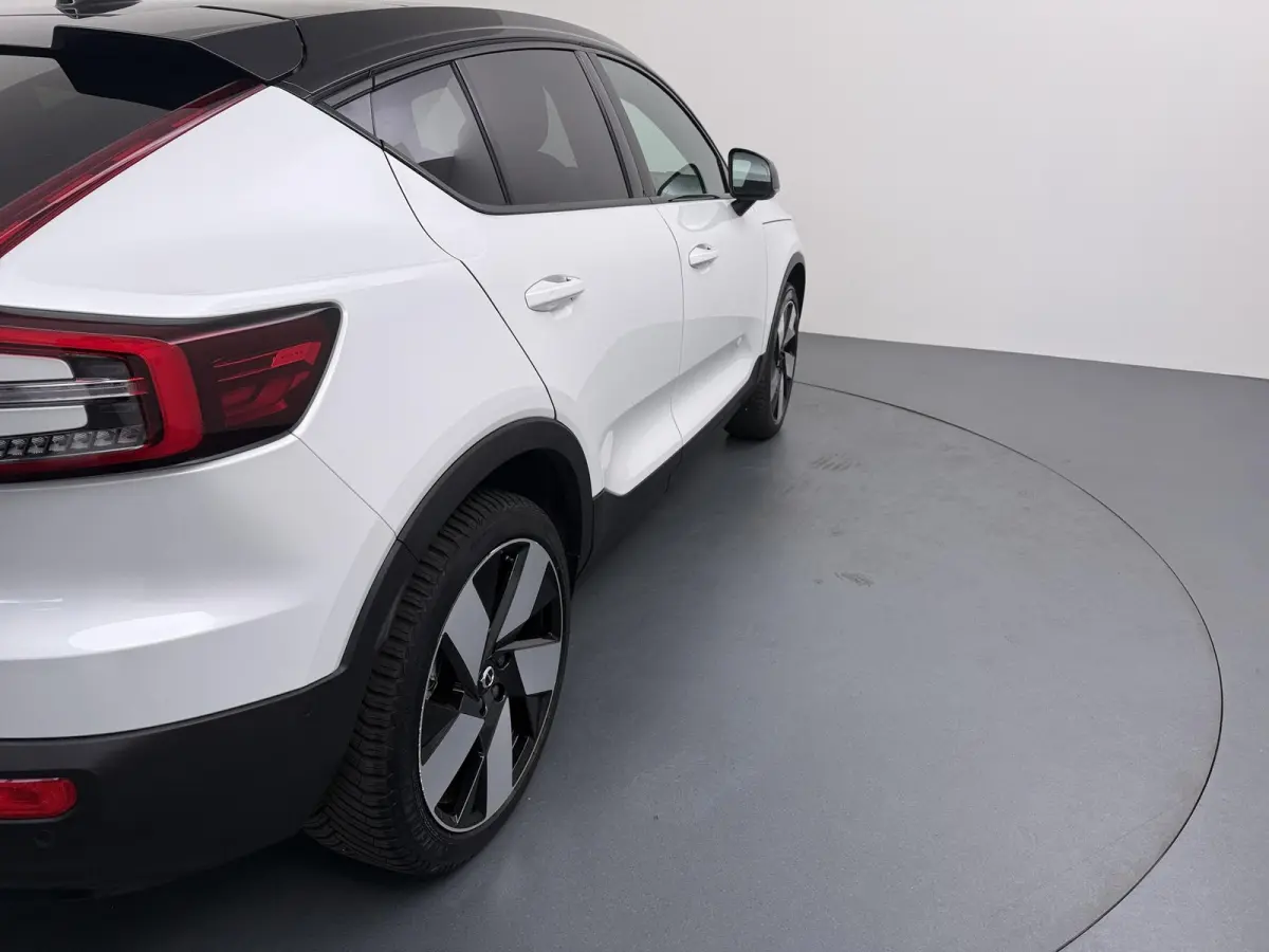 Recharge Twin Intro Edition 78 kWh | Panoramadak | Harman Kardon |