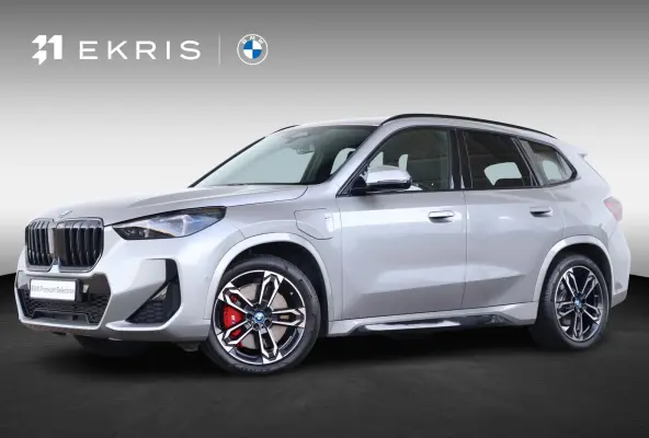 xDrive25e | Sport Pakket Pro | Elektr. Stoelen | Head-Up | Comforttoegang | Verwarmde Voorstoelen |