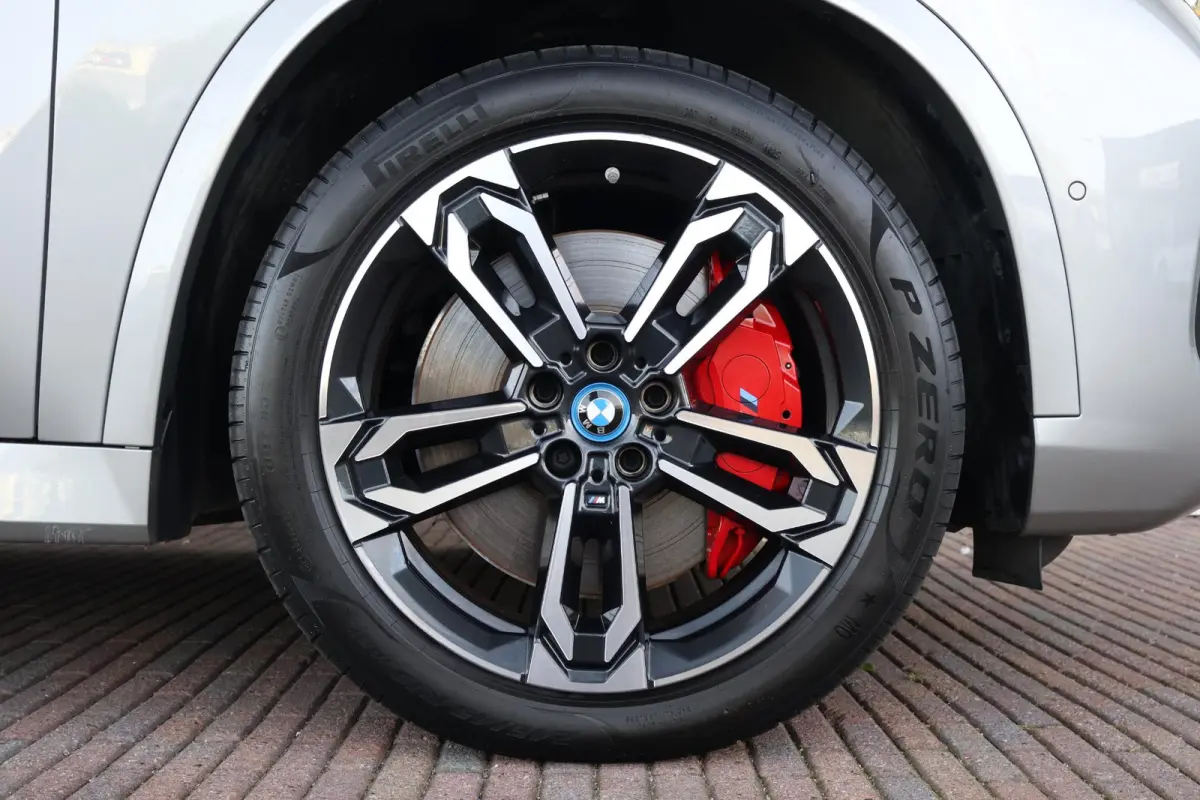 xDrive25e | Sport Pakket Pro | Elektr. Stoelen | Head-Up | Comforttoegang | Verwarmde Voorstoelen |