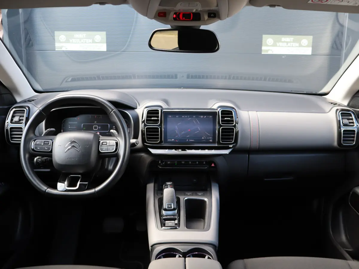1.6 PureTech Business Plus 180PK TREKHAAK I 1ste eig. I Leer I Navi I Carplay I Trekhaak 1500KG I Pano I Carplay I Luxe uitvoering I