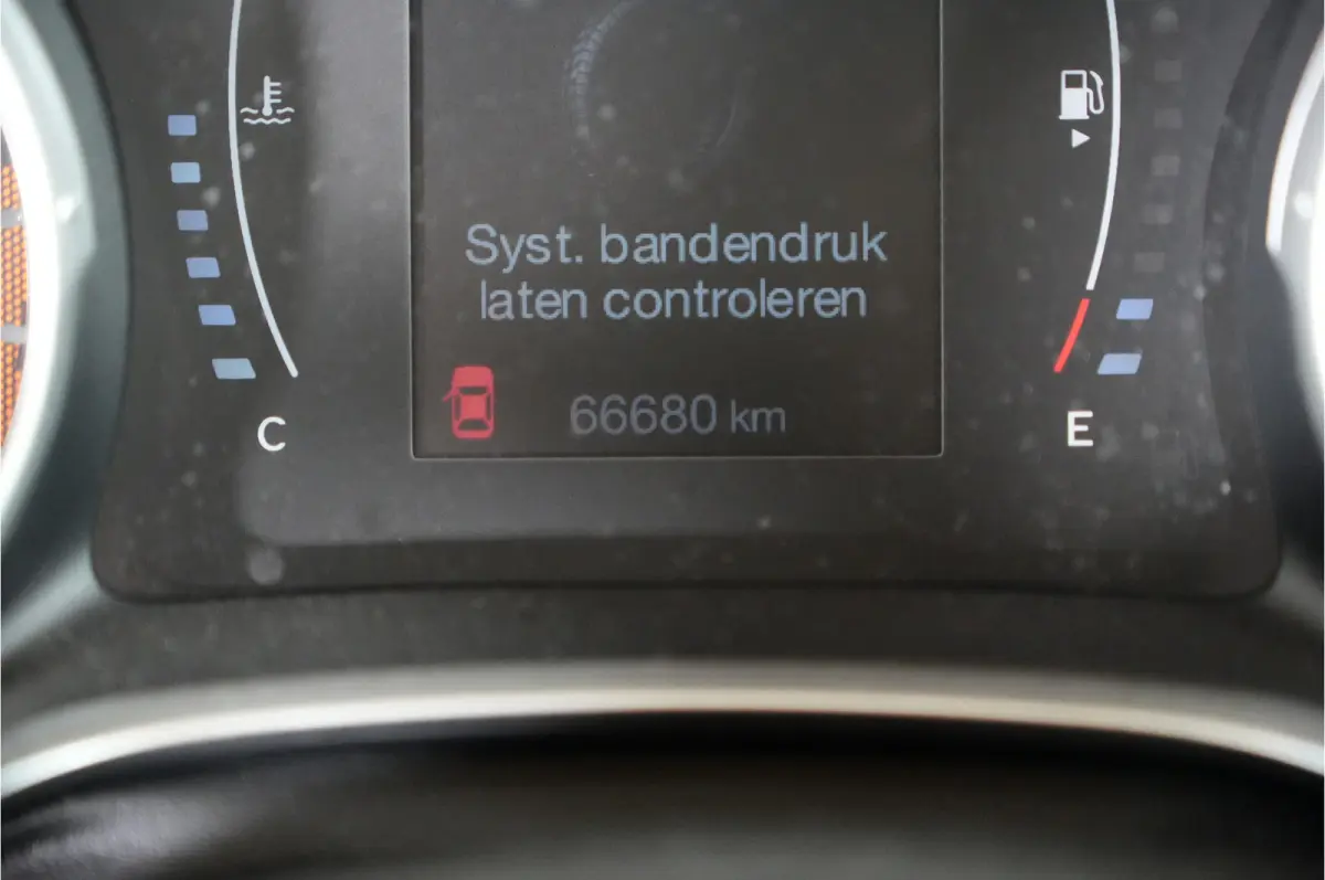 1.4 MultiAir Longitude | Navi | Cruise | Climate | Bluetooth | LMV |