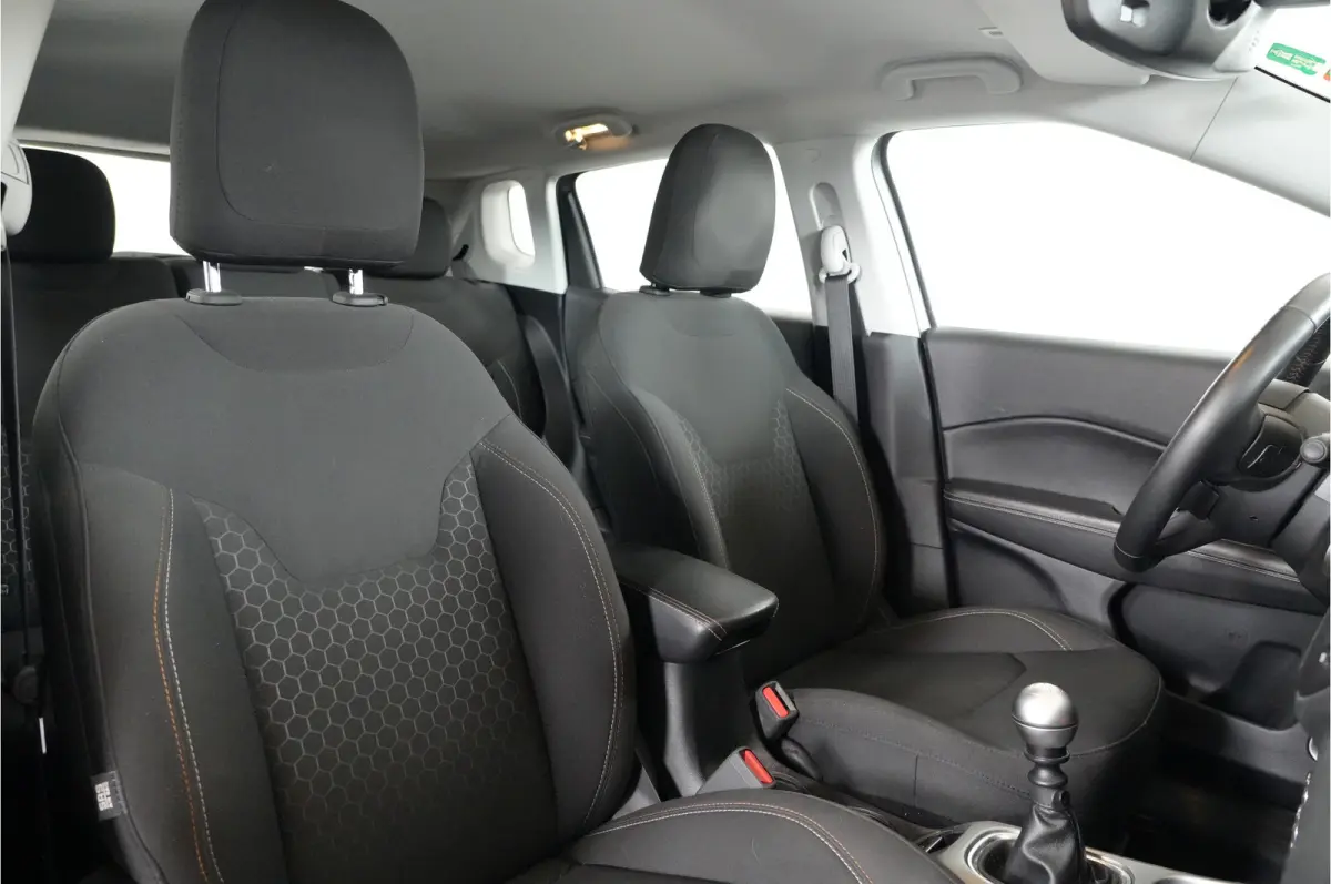 1.4 MultiAir Longitude | Navi | Cruise | Climate | Bluetooth | LMV |