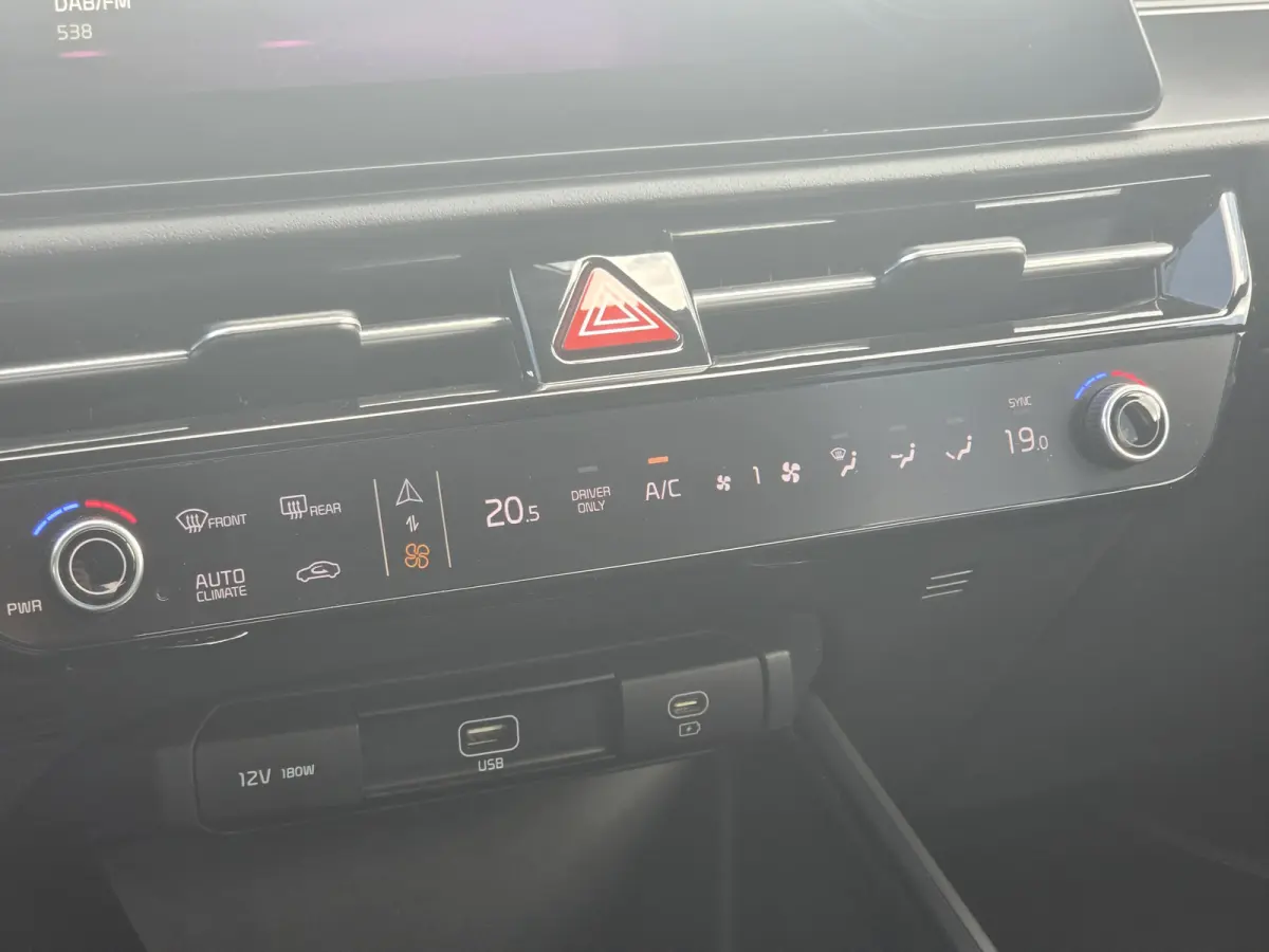 DynamicPlusLine 64.8 kWh | Apple Carplay/Android | NL-Auto |SOH 100 % | 3-Fase | Schuifdak |