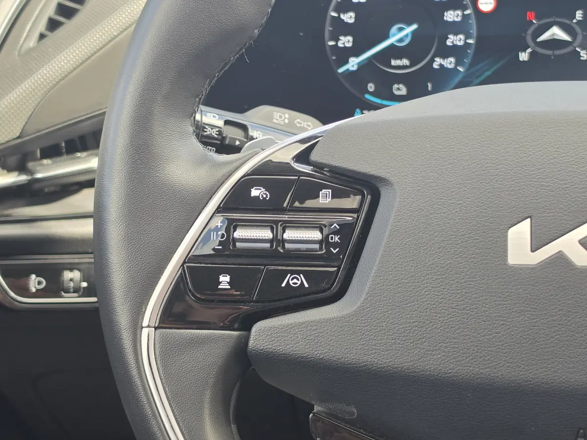 DynamicPlusLine 64.8 kWh | Apple Carplay/Android | NL-Auto |SOH 100 % | 3-Fase | Schuifdak |