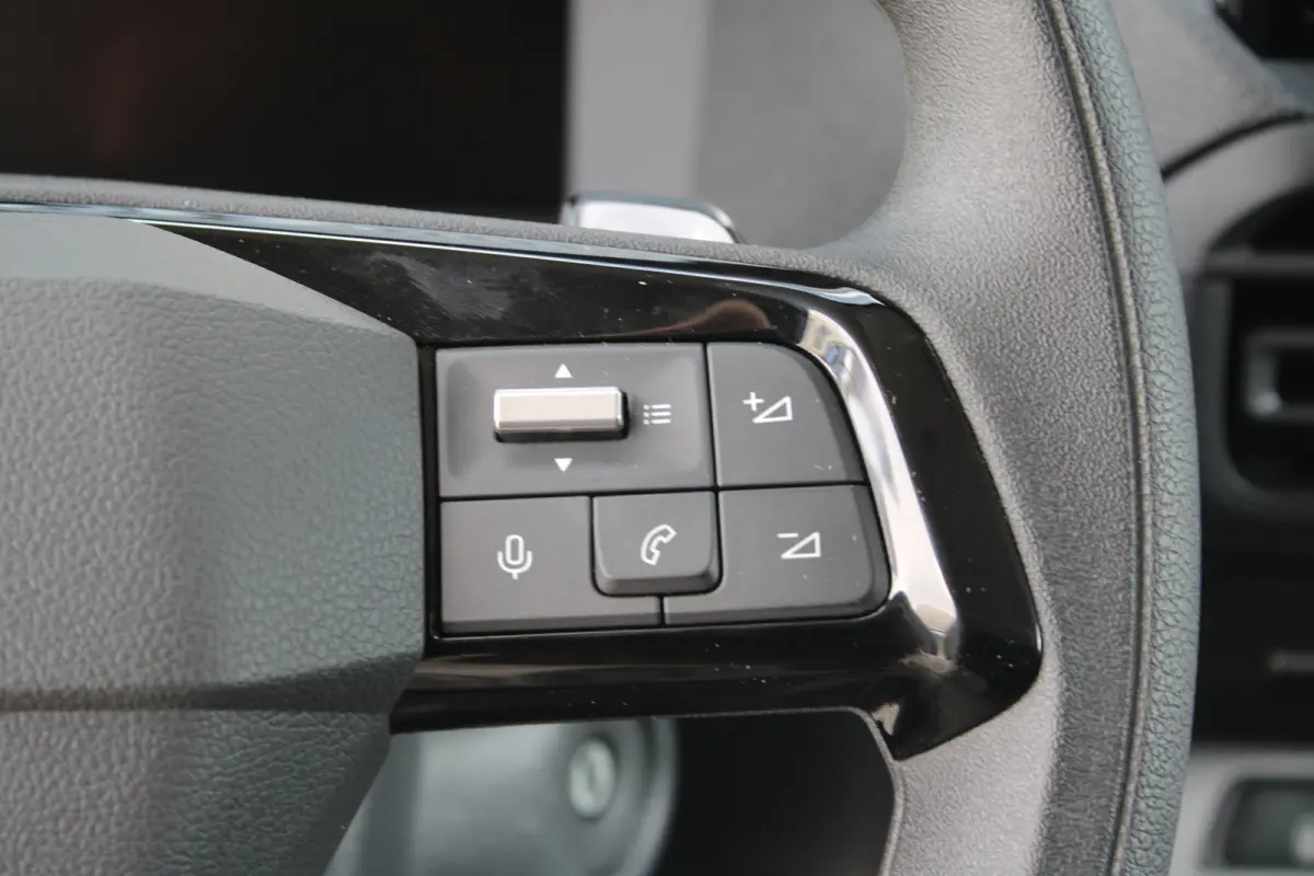 L3 75 kWh | 8 JAAR GARANTIE | CAMERA | NAVI | DRAADLOOS CARPLAY | COMFORT WAND |
