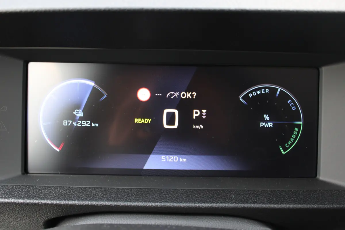 L3 75 kWh | 8 JAAR GARANTIE | CAMERA | NAVI | DRAADLOOS CARPLAY | COMFORT WAND |