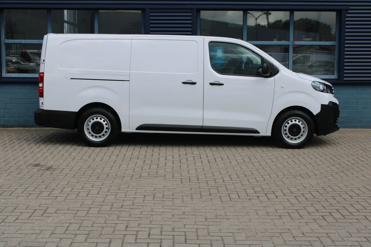 L3 75 kWh | 8 JAAR GARANTIE | CAMERA | NAVI | DRAADLOOS CARPLAY | COMFORT WAND |